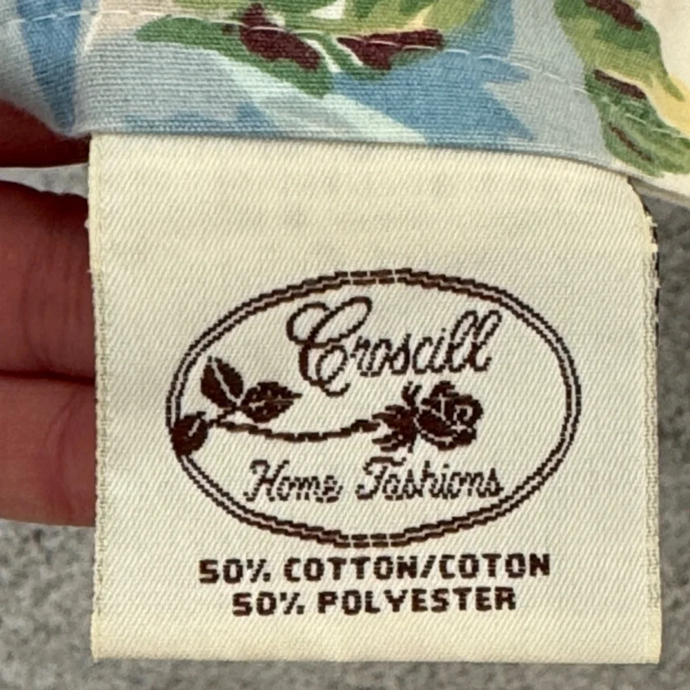 Croscill Vintage Princess Roses Floral Striped Full Size Comforter - Picture 4 of 5